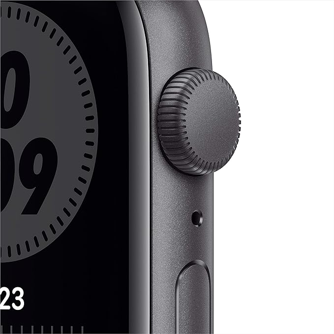 APPLE WATCH NIKE SE SILVER ALUMINIUM CASE WITH PURE PLATINUM/BLACK NIKE SPORT BAND
